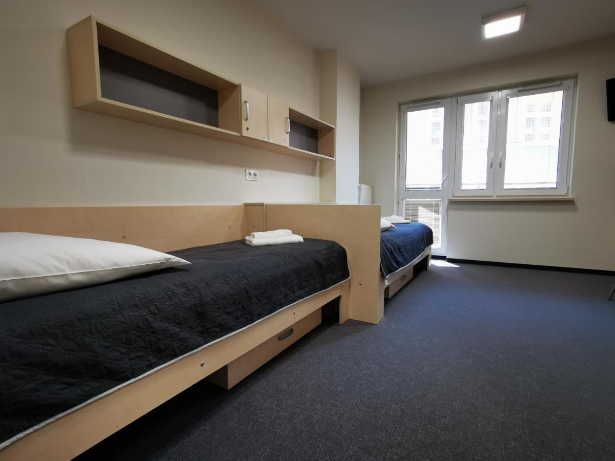 Dom Studencki Zaulek Hostel Krakow Bagian luar foto
