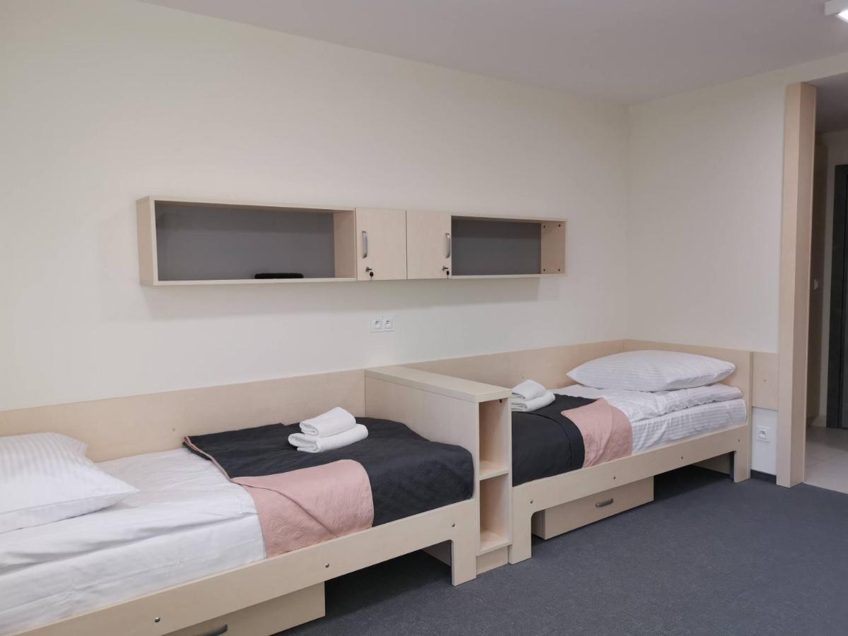 Dom Studencki Zaulek Hostel Krakow Bagian luar foto