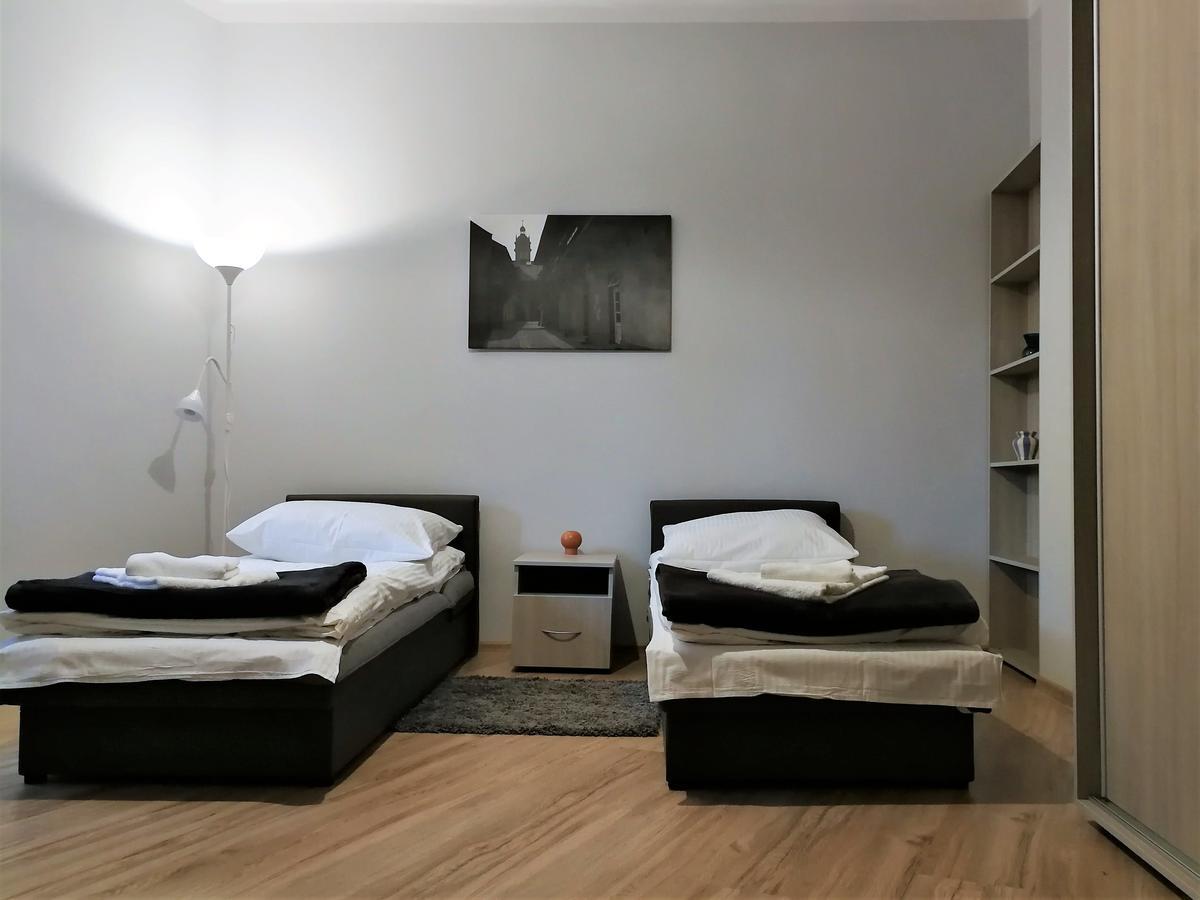 Dom Studencki Zaulek Hostel Krakow Bagian luar foto